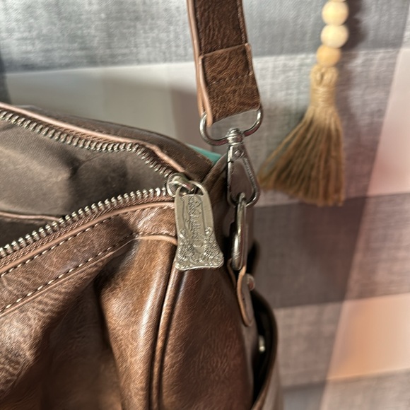 Trinity Ranch Duffle Bag Western Toiled - Picture 10 of 13